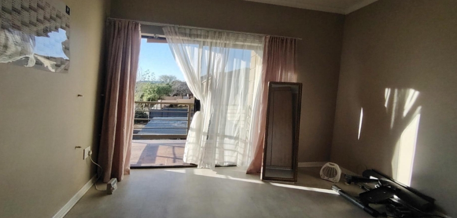 3 Bedroom Property for Sale in Langenhovenpark Free State